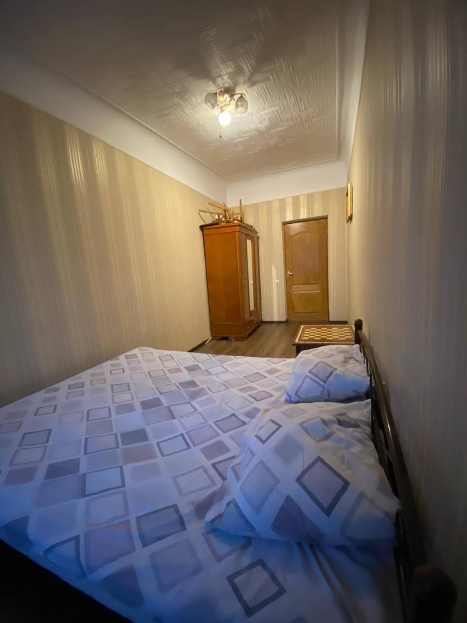 3Х Комнатные Аппартаменты В Центре Жд Вокзал Apartment Poltava Bagian luar foto