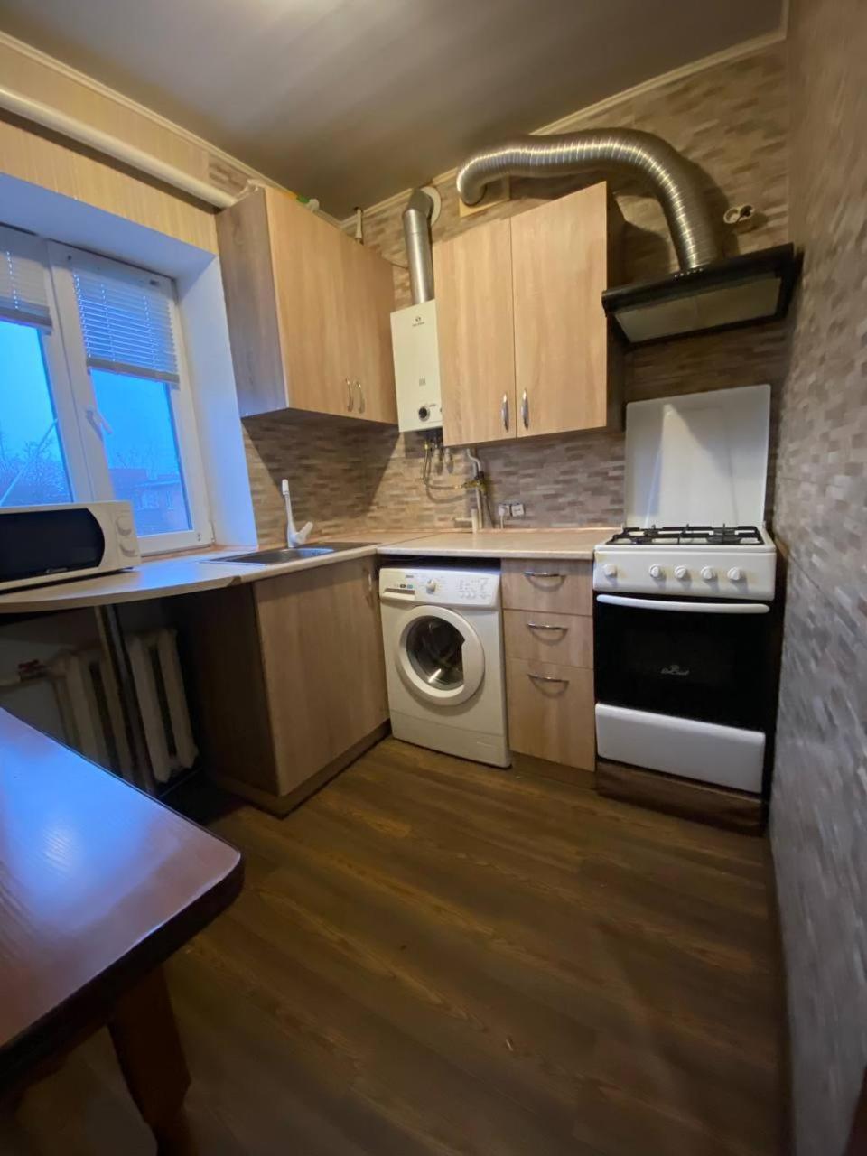 3Х Комнатные Аппартаменты В Центре Жд Вокзал Apartment Poltava Bagian luar foto